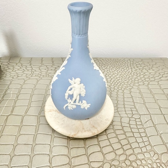 Vintage Wedgewood Jasperware Season's Blue And White Bud Vase with White Accents